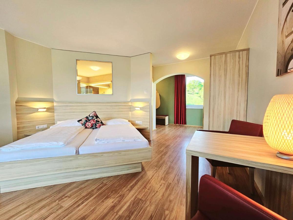 Familienhotel Trebesingerhof Bagian luar foto