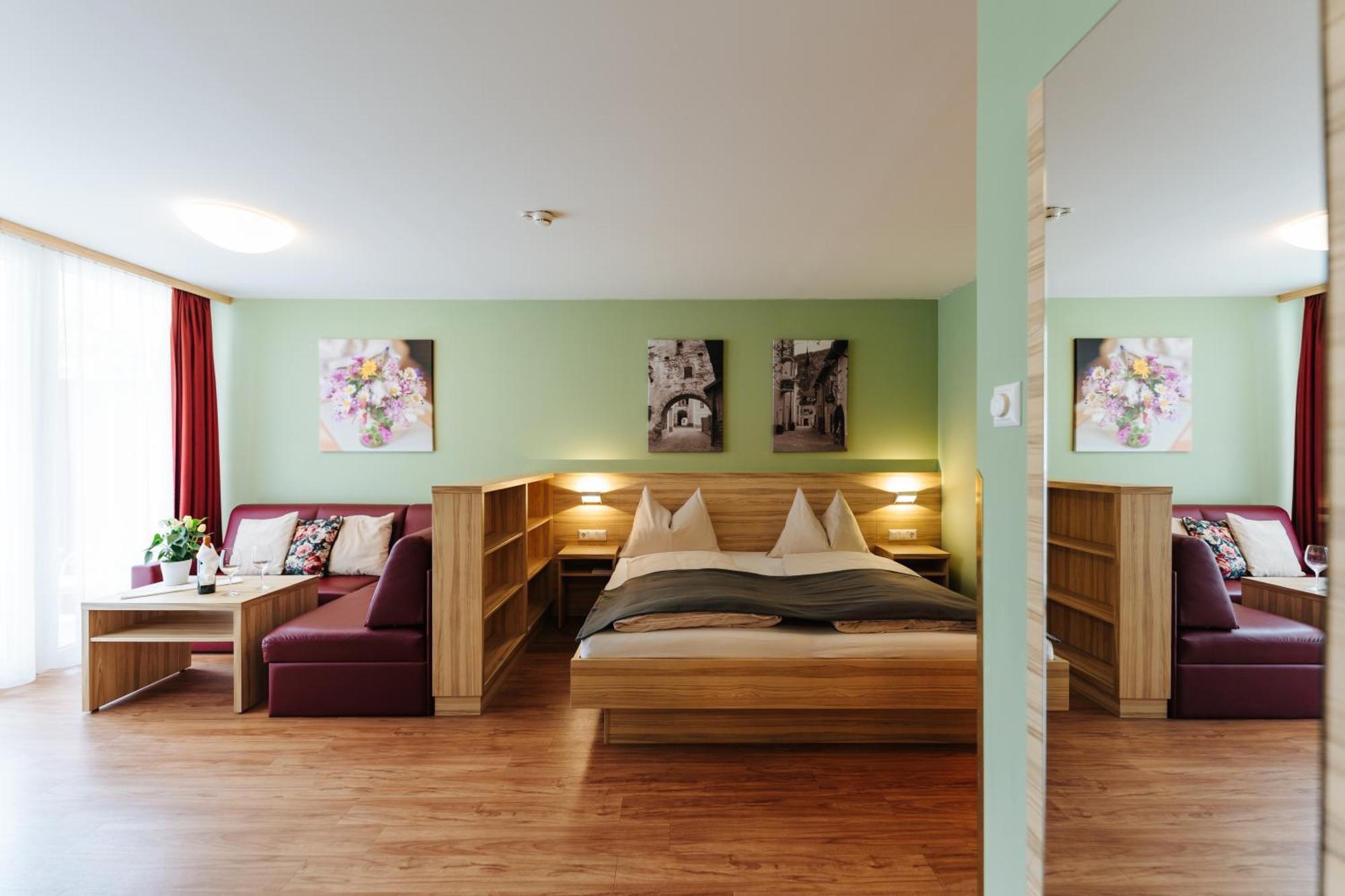 Familienhotel Trebesingerhof Bagian luar foto
