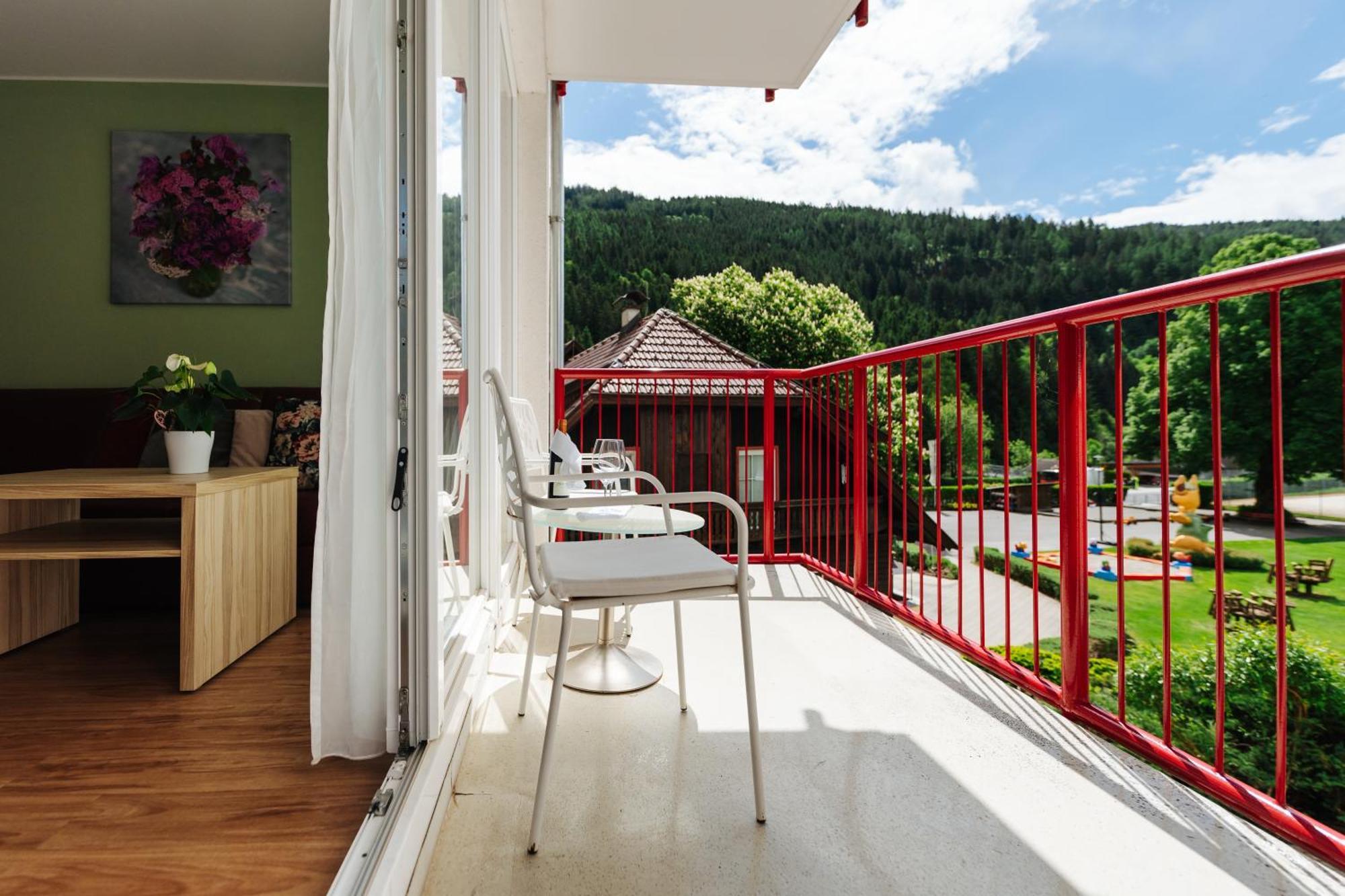 Familienhotel Trebesingerhof Bagian luar foto