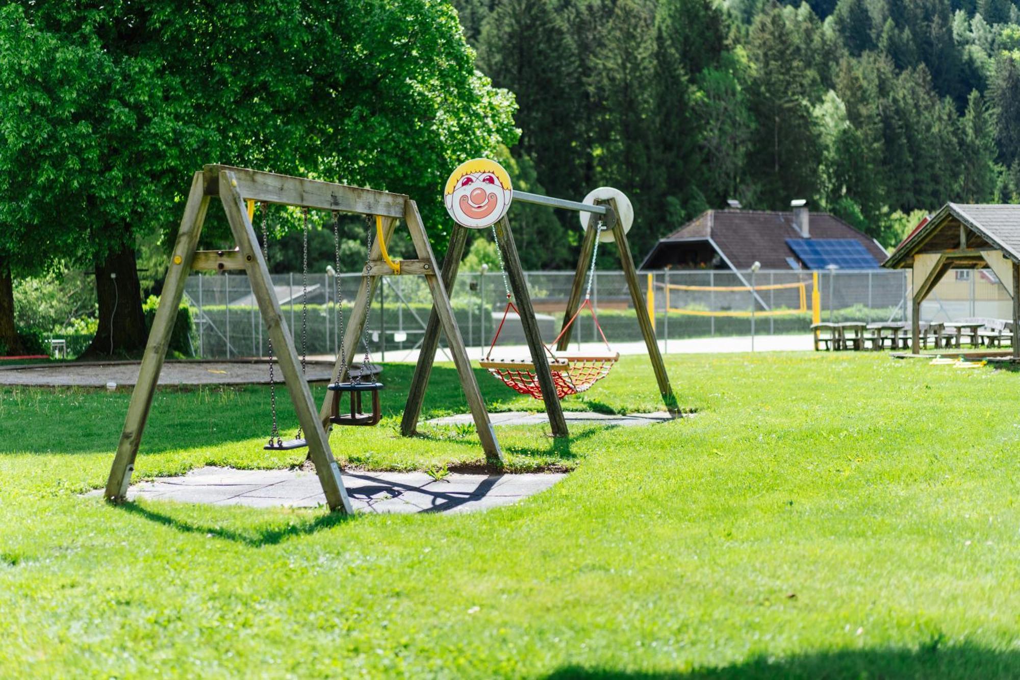 Familienhotel Trebesingerhof Bagian luar foto