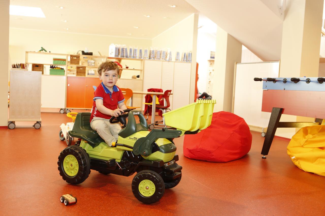 Familienhotel Trebesingerhof Bagian luar foto